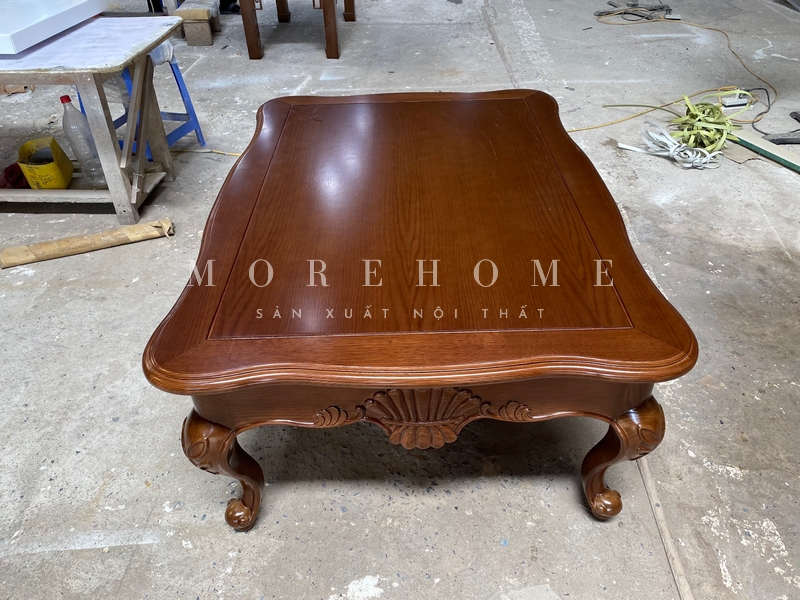 Thi công một bàn trà độc đáo kết hợp giữa nét hiện đại và cổ điển từ gỗ tự nhiên sẽ tạo nên một sản phẩm nội thất mang đến cho không gian phòng khách sự sang trọng và cao cấp.